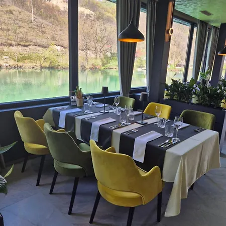 Luna 3* Bihac