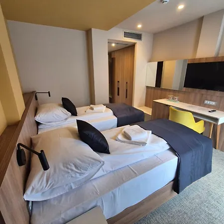 Luna 3* Bihac